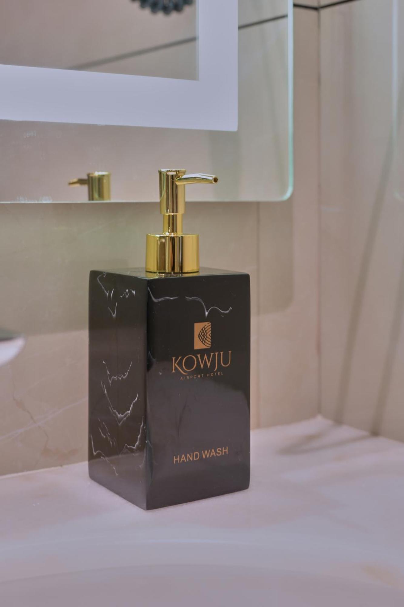 Kowju Airport Hotel Calicut Kondotty Kültér fotó